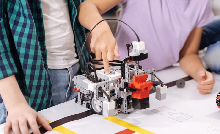 Why is KCE the finest college to study mechanical engineering?