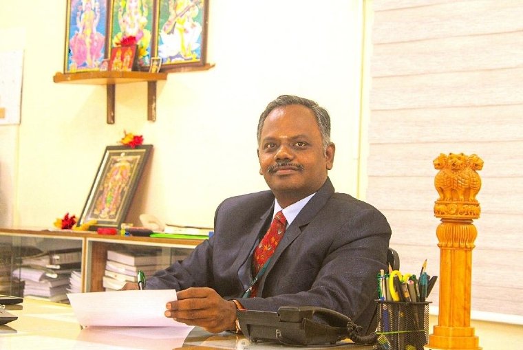 Dr. P. Karthigaikumar